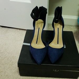 Navy blue heels